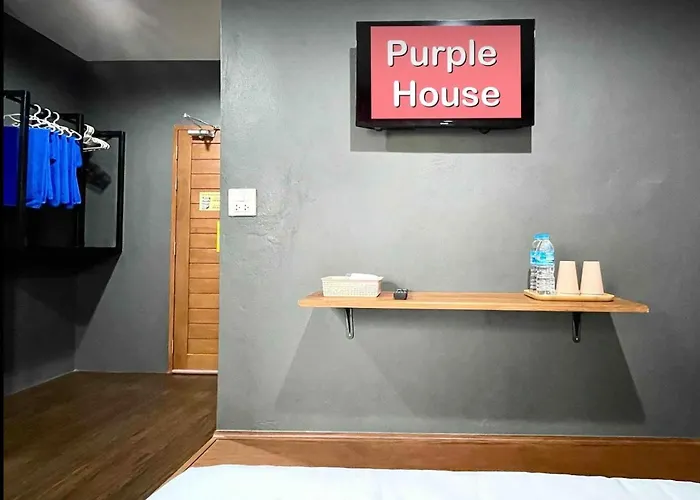 Purple House King Br Walk To Grand Palace *